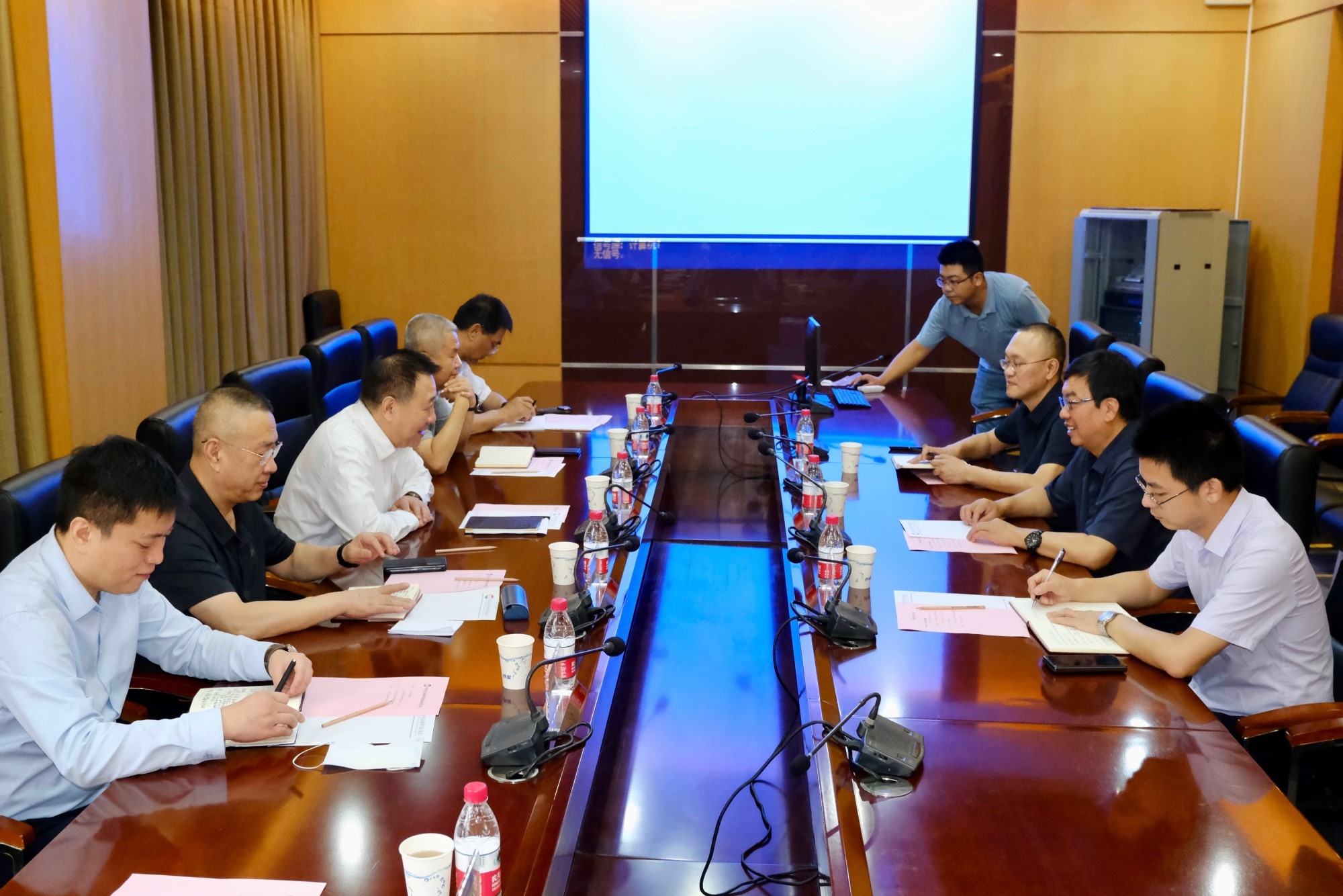 工投集團(tuán)黨委書記、董事長(zhǎng)金輝拜訪西北有色金屬研究院